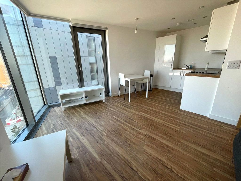 Property photo 1 of 7 Picture No. 08