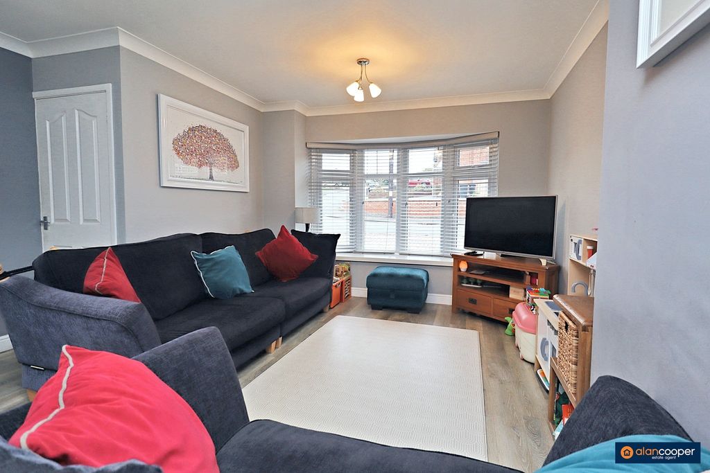 Property photo 3 of 25 4662045