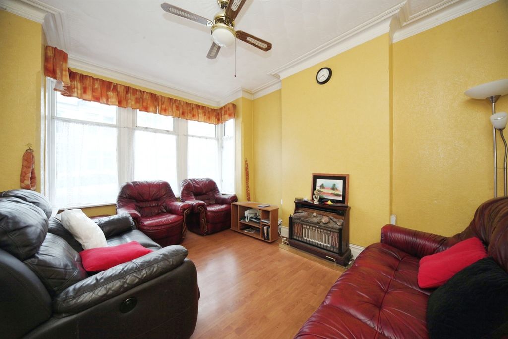 Property photo 2 of 15