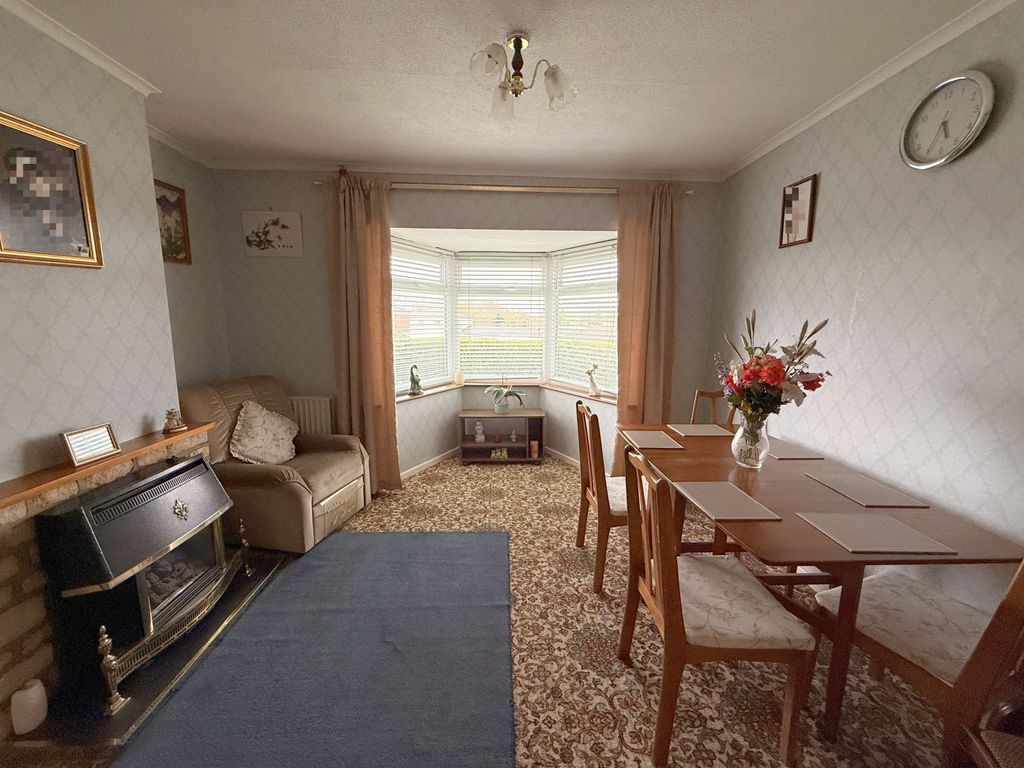 Property photo 3 of 28 Gallery