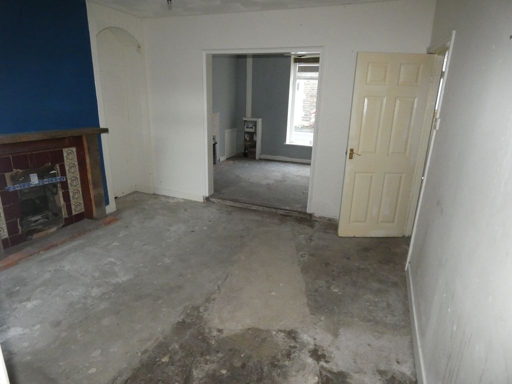 Property photo 3 of 7 Rear Lounge