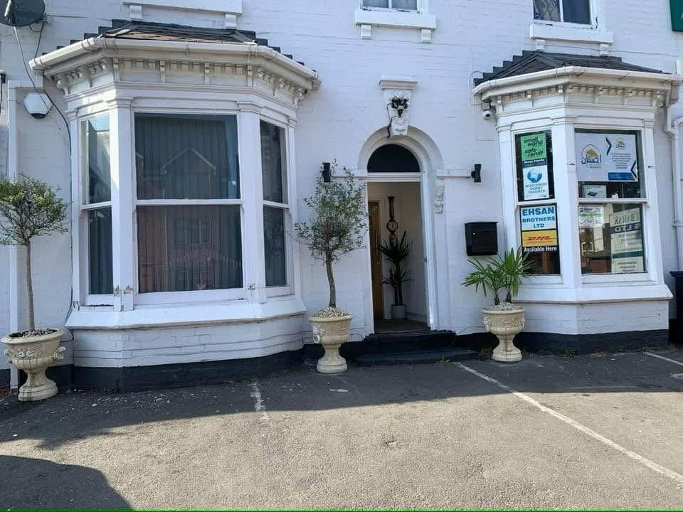 Property photo 1 of 5