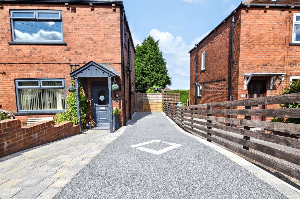 Property photo 2 of 30 Picture No. 26