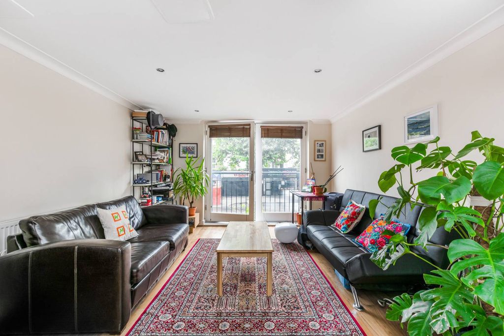 Property photo 2 of 5