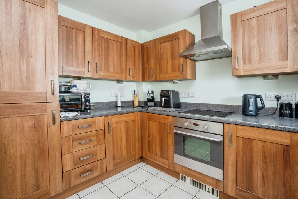 Property photo 3 of 23 Pbox-Img.Jpg