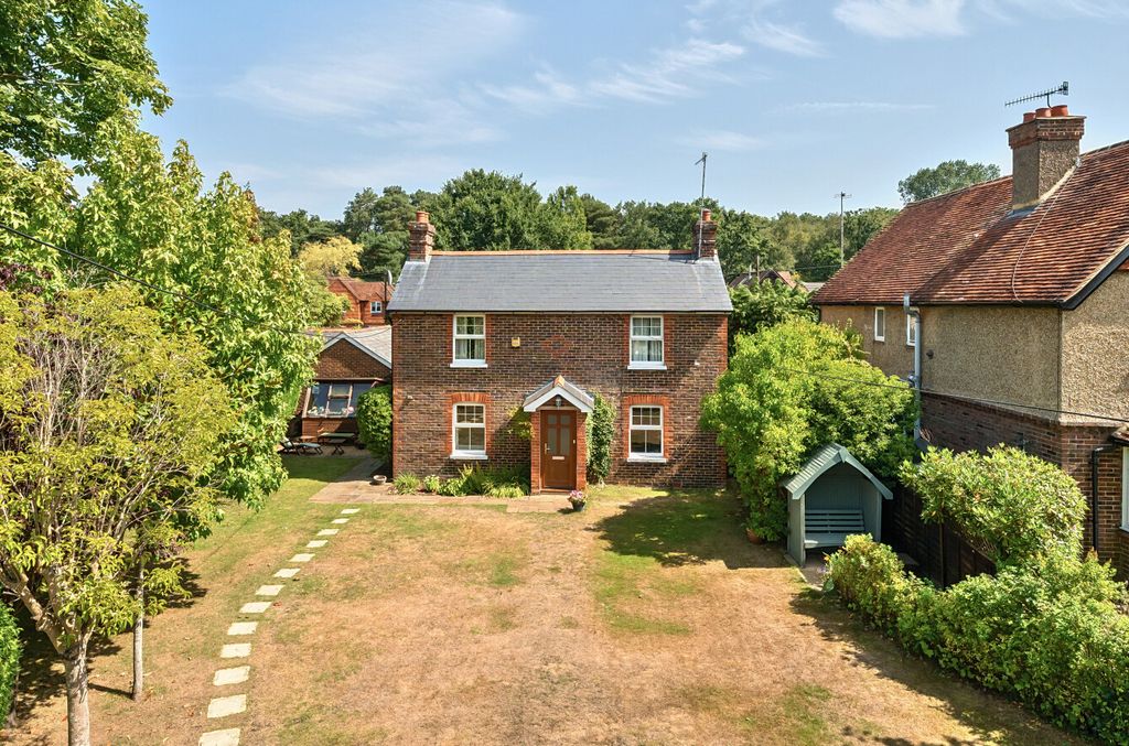Property photo 1 of 22 1336619-1-689B365...