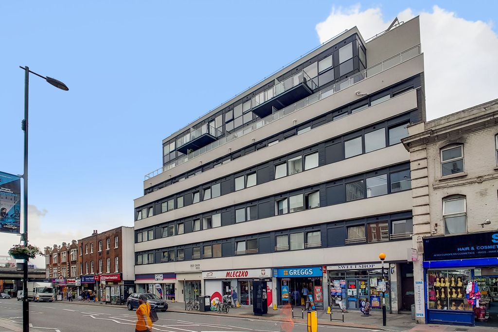 Property photo 1 of 13