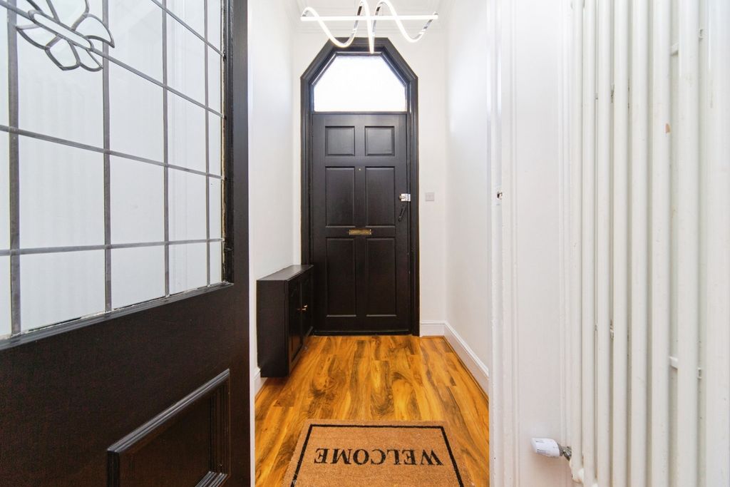 Property photo 2 of 27 Pbox-Img.Jpg