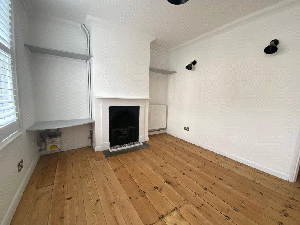 Property photo 2 of 11 Picture No. 72