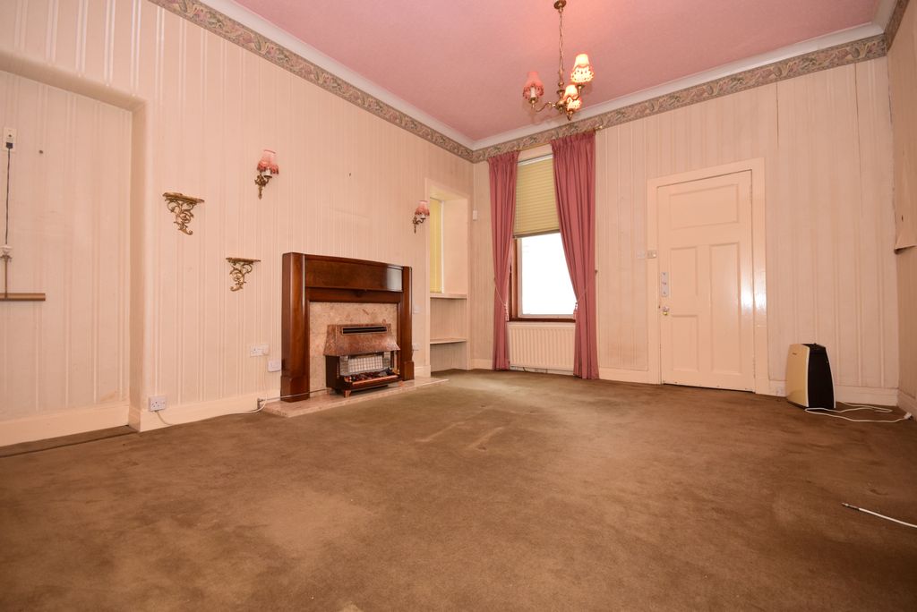 Property photo 3 of 16 Gallery