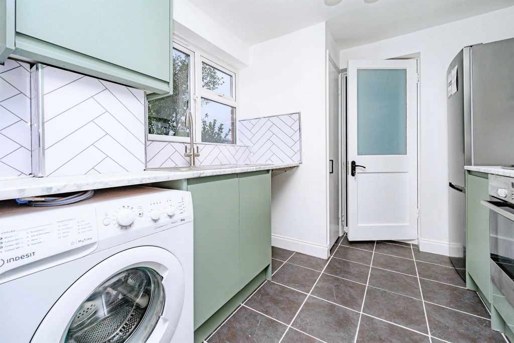 Property photo 3 of 22