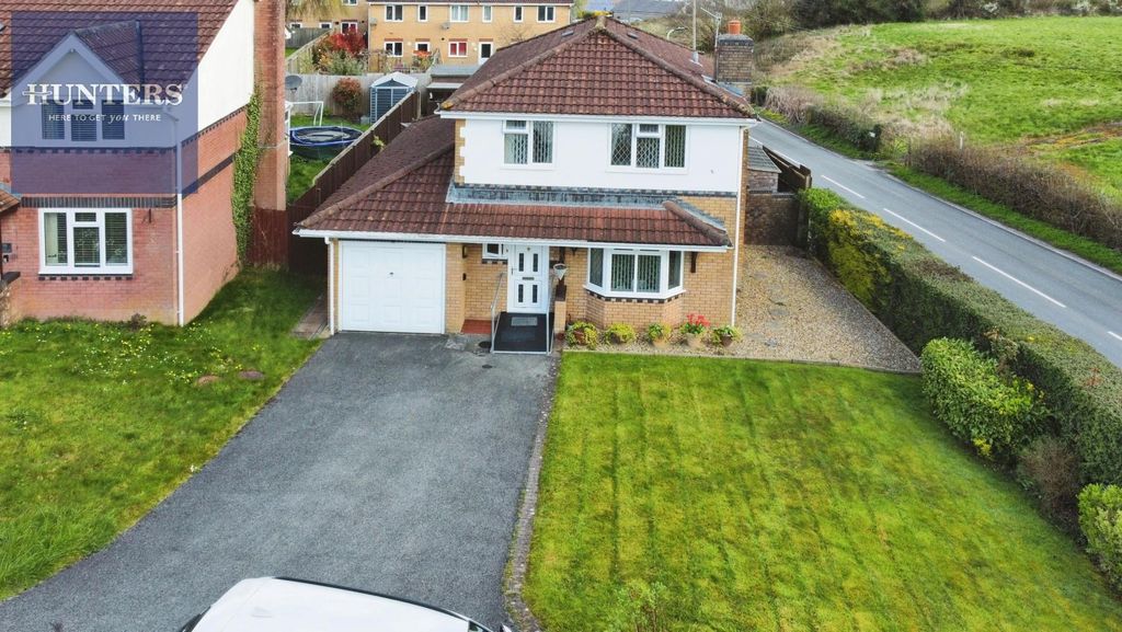 Property photo 2 of 21 Eaa4637c-33042.Jpg