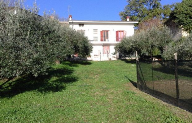 Property photo 2 of 11