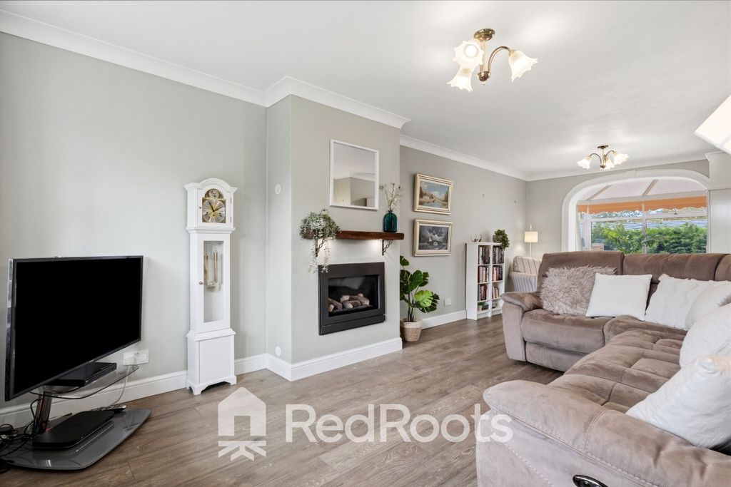 Property photo 2 of 25 5113042