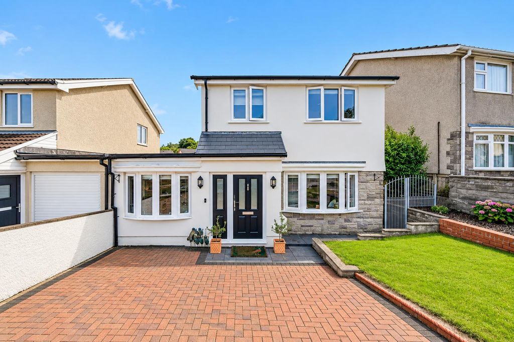 Property photo 1 of 35