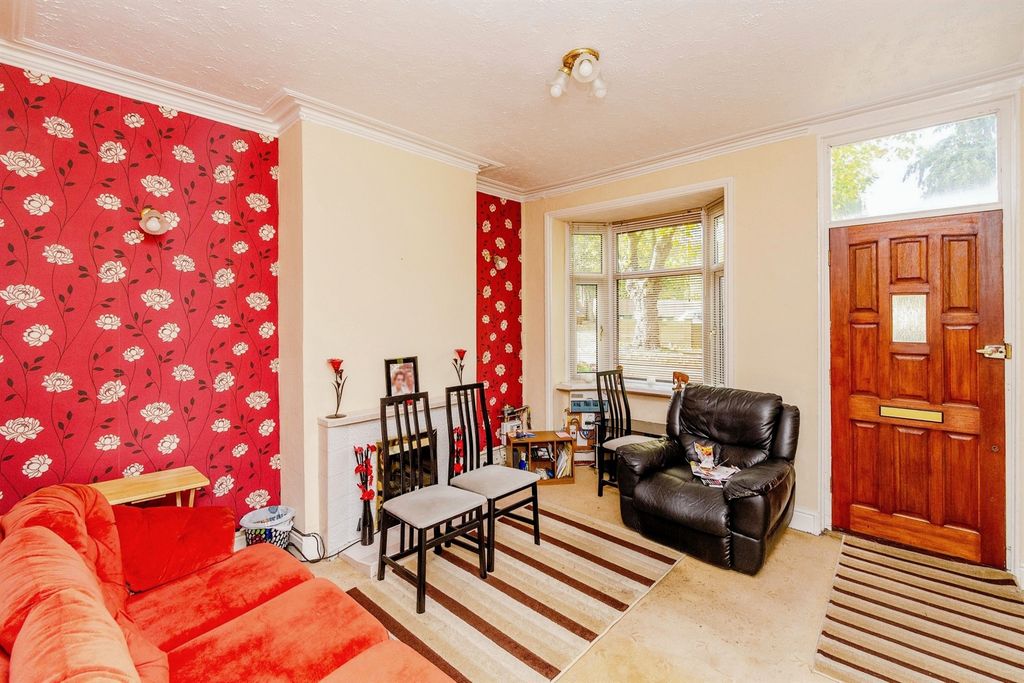 Property photo 2 of 15