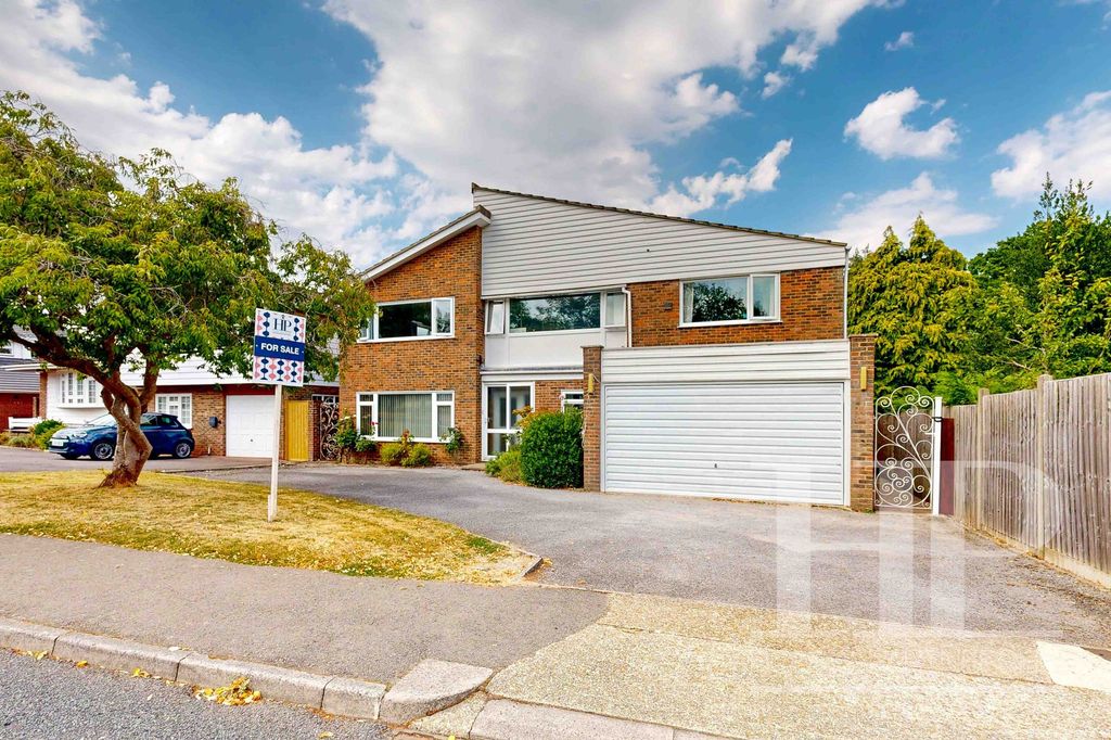 Property photo 1 of 36