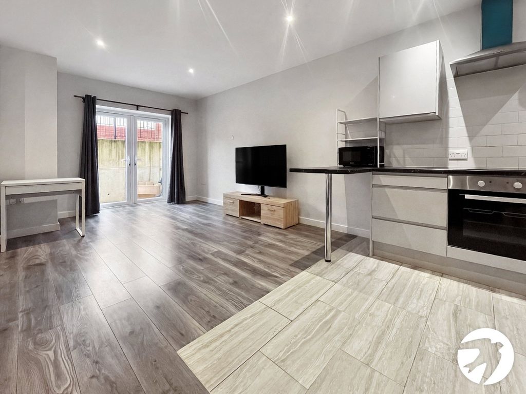 Property photo 3 of 8 Picture No. 03