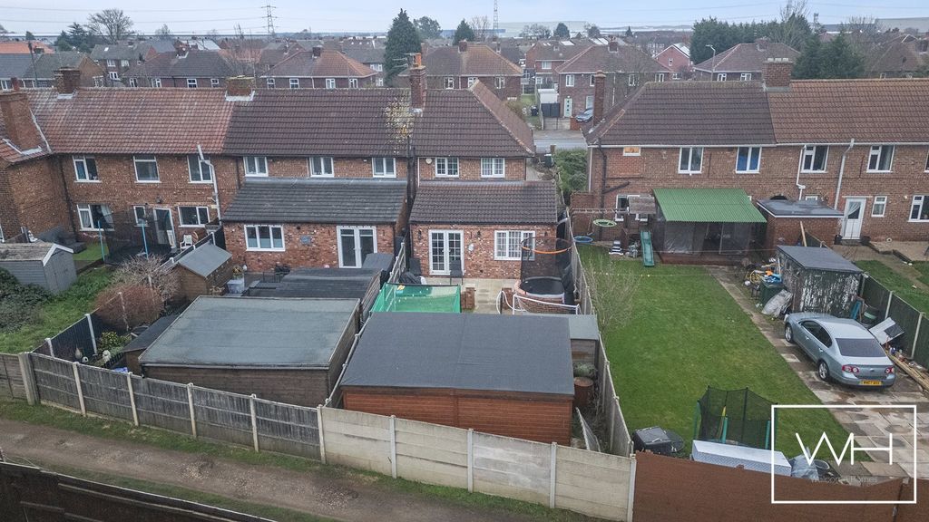 Property photo 2 of 20 51 Hatfield Lane, Armthorpe 21_297