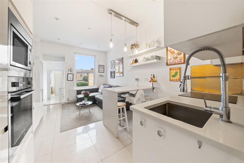 Property photo 1 of 20 16