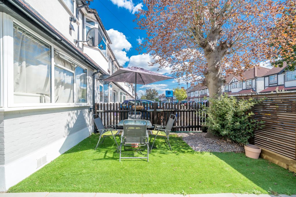 Property photo 3 of 14