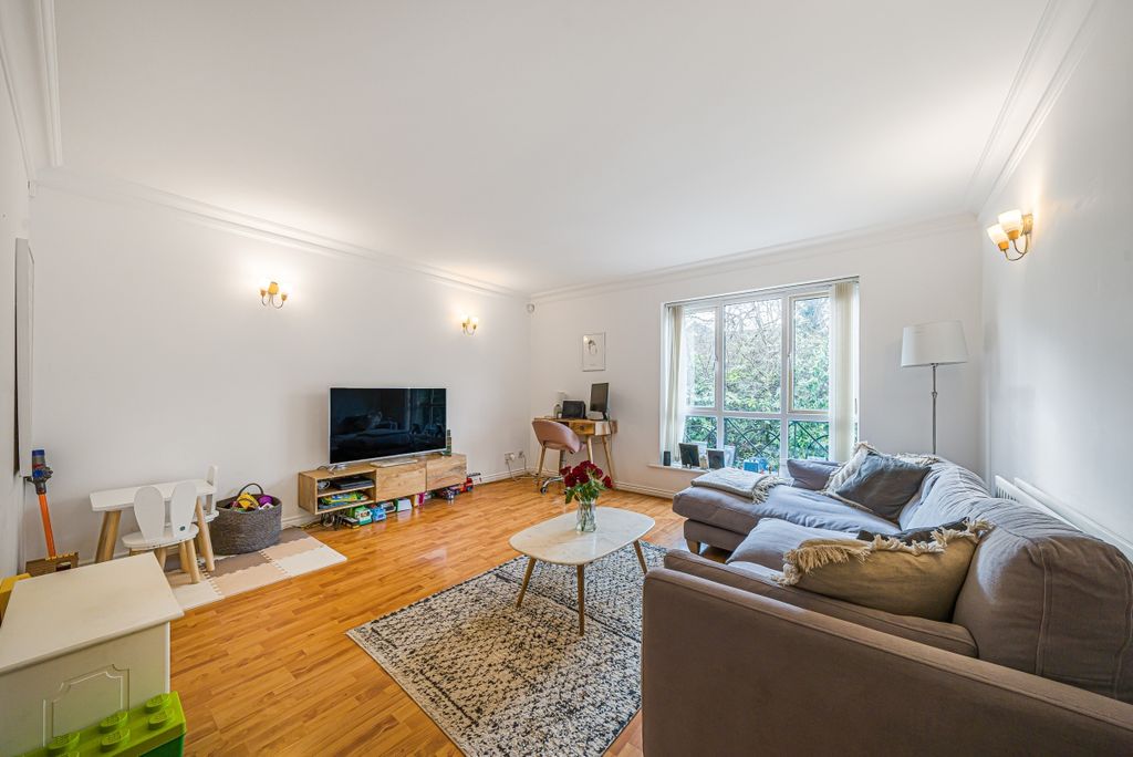 Property photo 2 of 10 954338 (2)