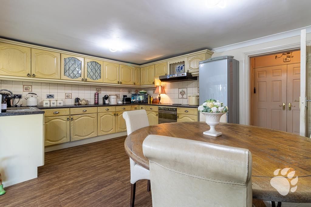Property photo 3 of 28 Kitchen/Diner
