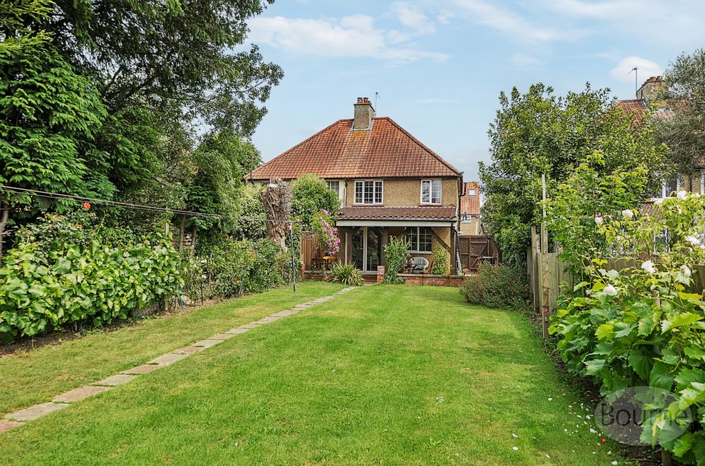 Property photo 1 of 11 31Bcb2A4-A351-474...
