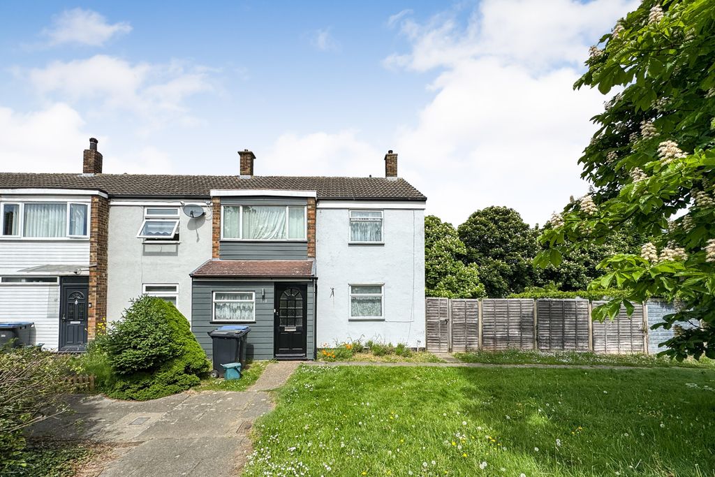 Property photo 1 of 12 128 Herons Wood, Harlow, Essex, CM20 1Ru