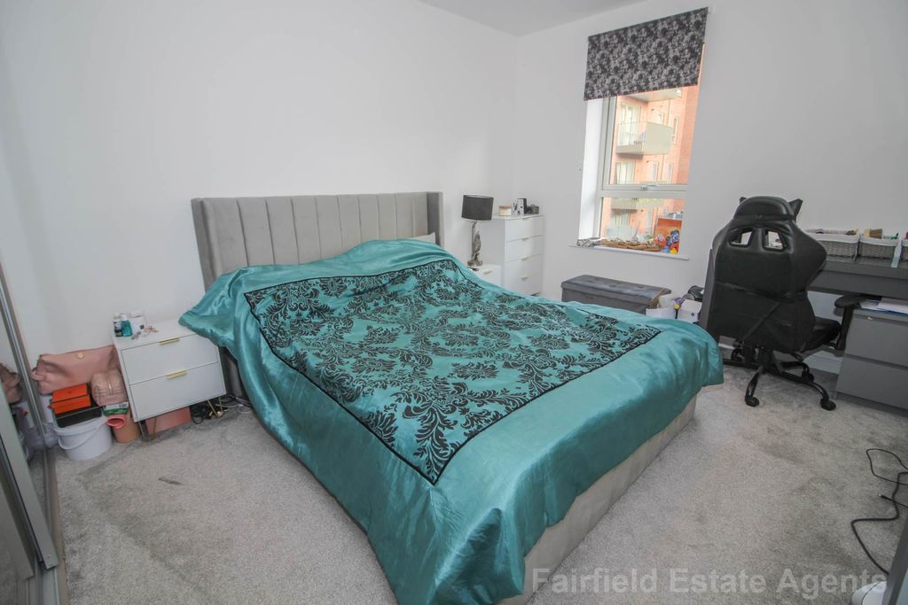 Property photo 3 of 12