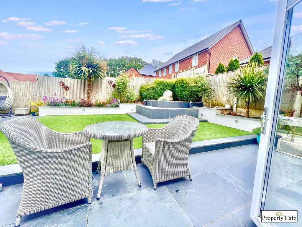 Property photo 2 of 24