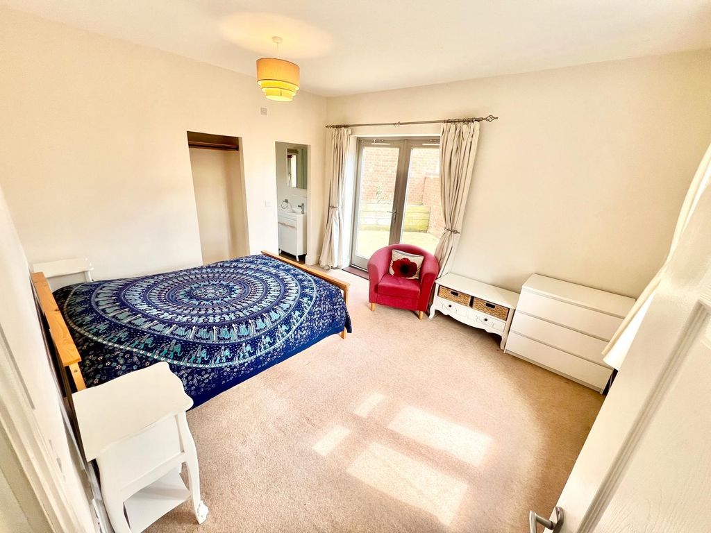 Property photo 2 of 13 Front