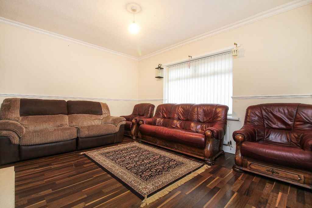 Property photo 3 of 14 3