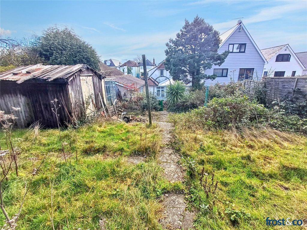 Property photo 2 of 14 Garden