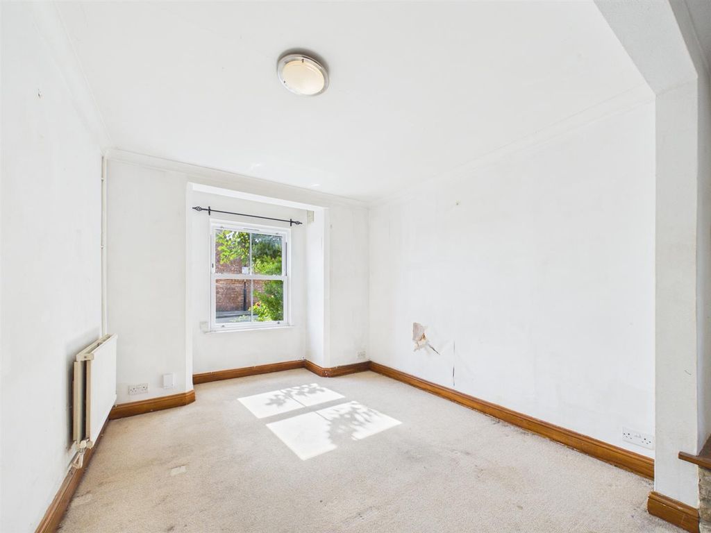 Property photo 3 of 12 Living Room