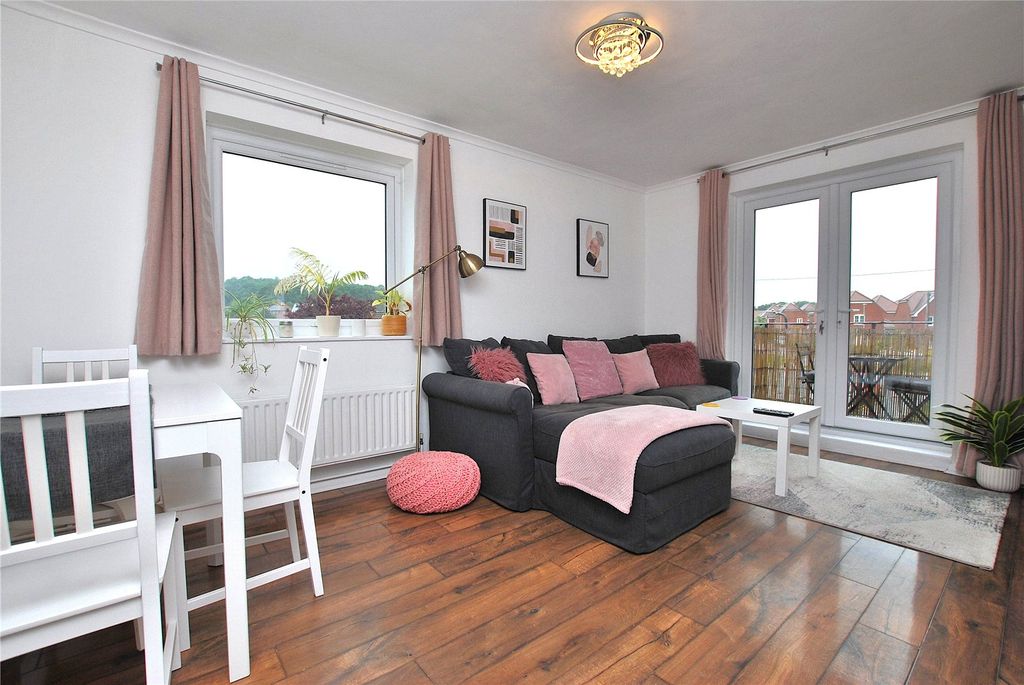Property photo 2 of 10 Picture No. 04