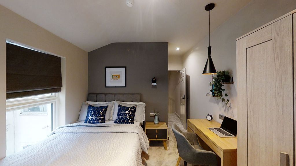 Property photo 1 of 9 Photo