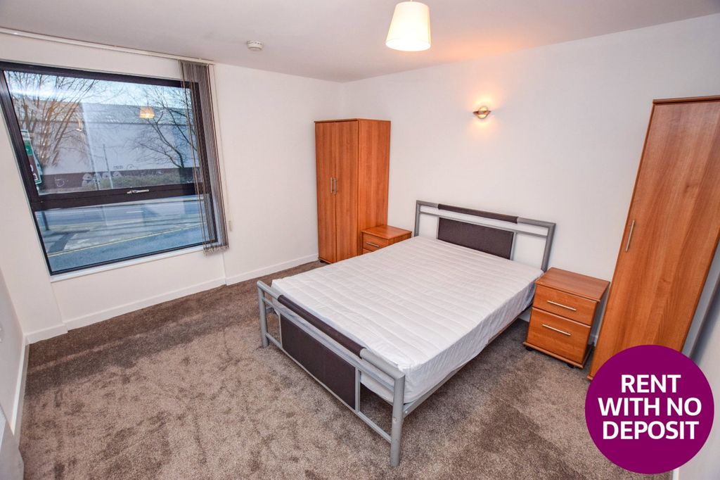 Property photo 3 of 12 Picture No. 52