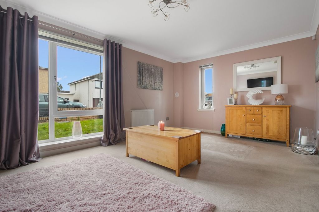 Property photo 2 of 26 Picture No. 08