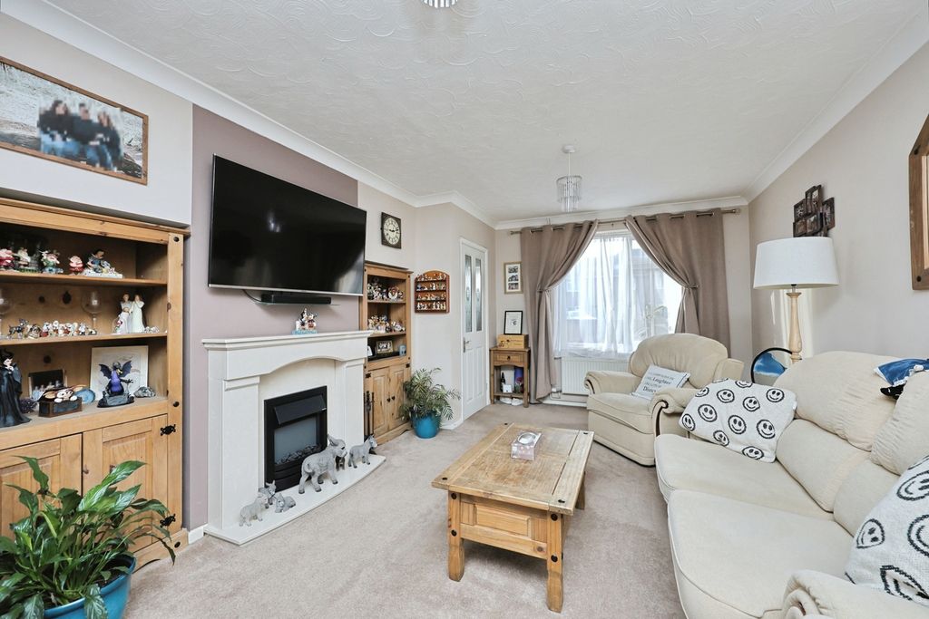 Property photo 2 of 15 Pbox-Img.Jpg