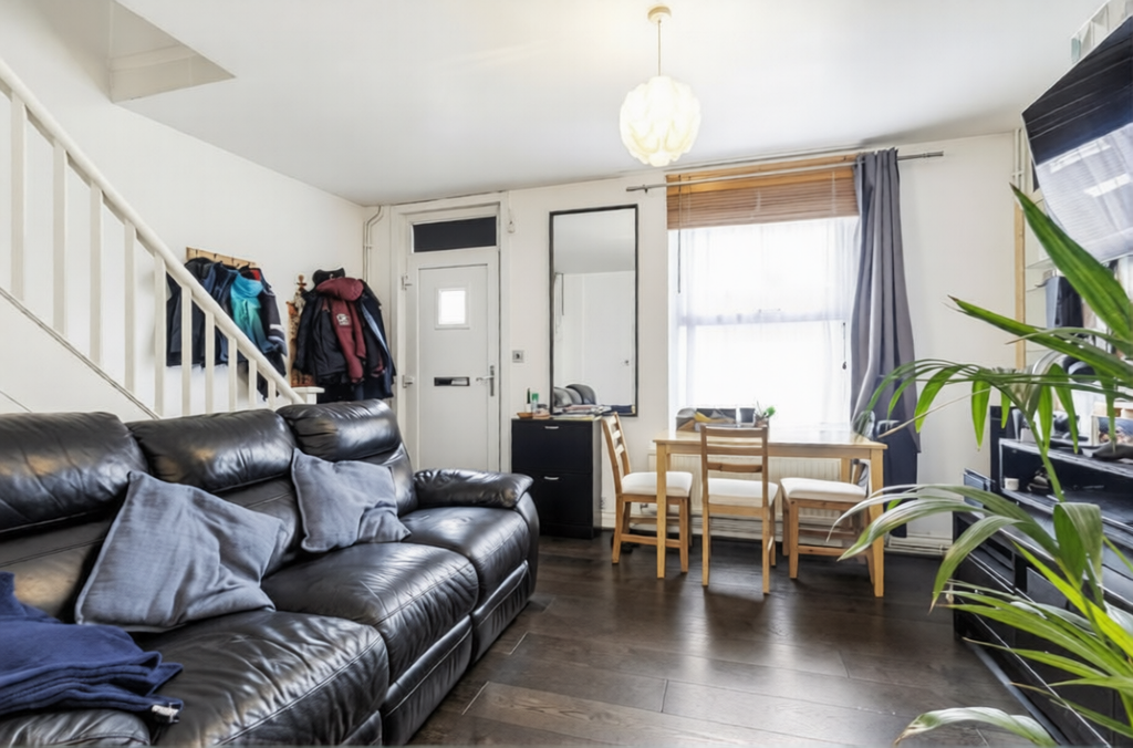 Property photo 3 of 10