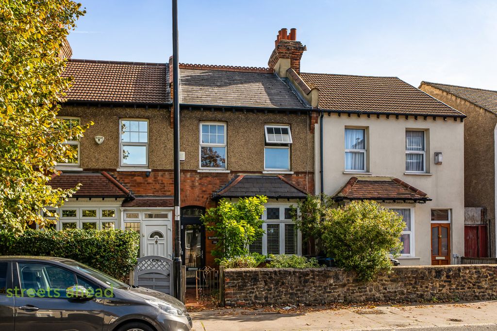 Property photo 1 of 14 10A829E8-2E6B-4F7...
