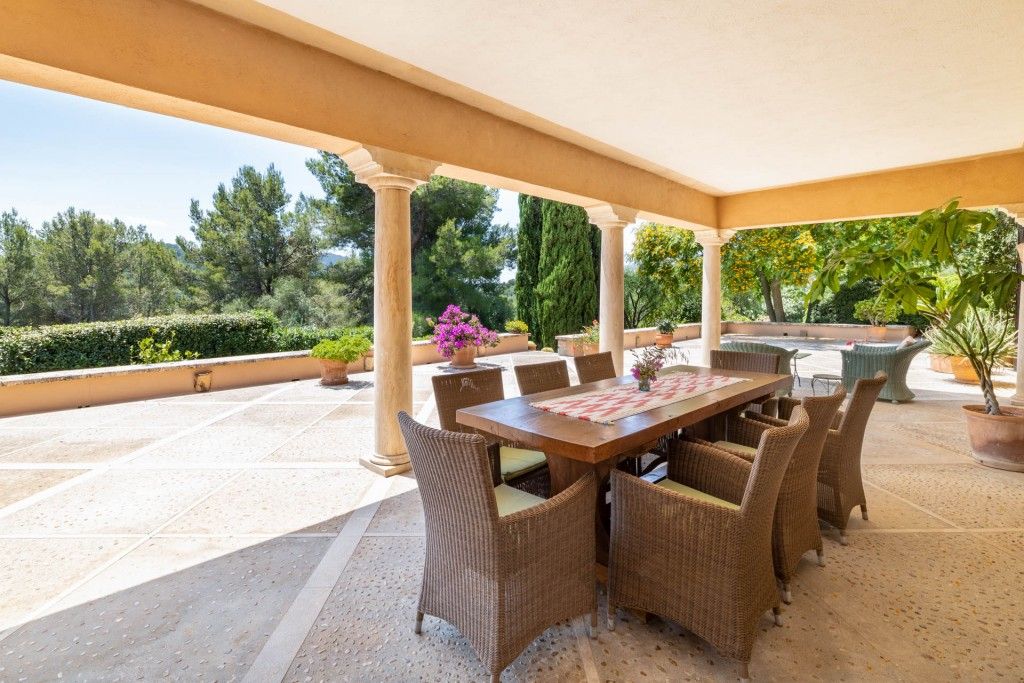 Property photo 3 of 20 Covered Terrace (2)