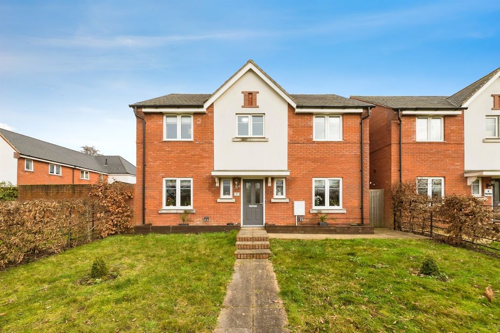 Property photo 1 of 16