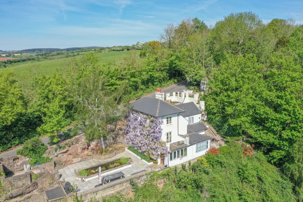 Property photo 1 of 44