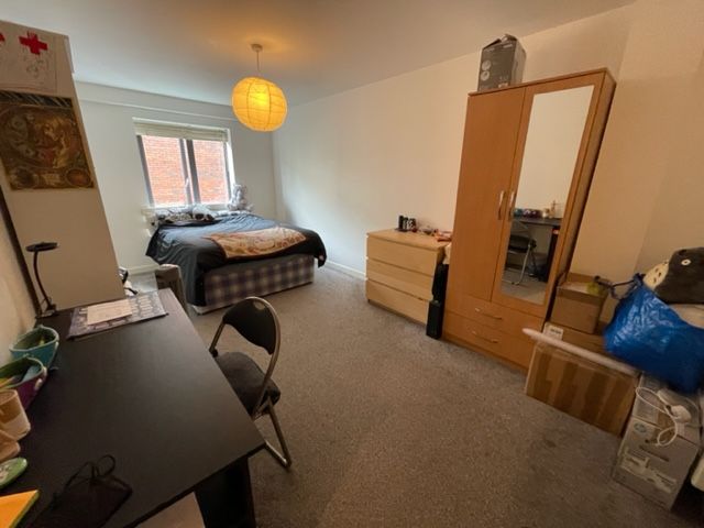 Property photo 2 of 7 Bedroom 1