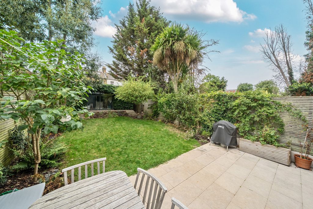 Property photo 3 of 25 1521427-15-6Aa945...