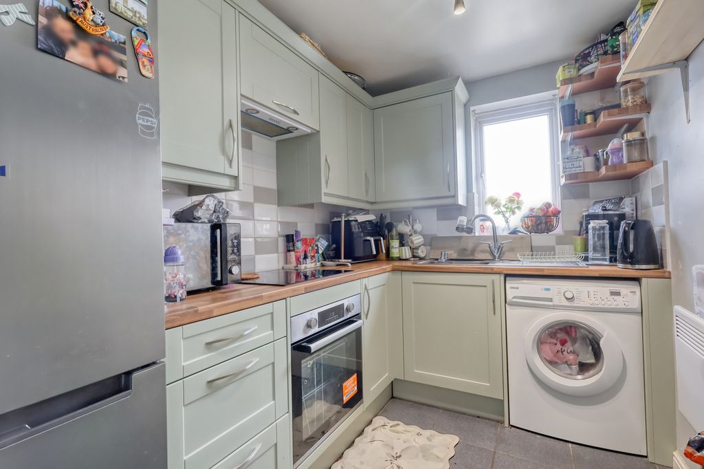 Property photo 2 of 10 Picture No. 07