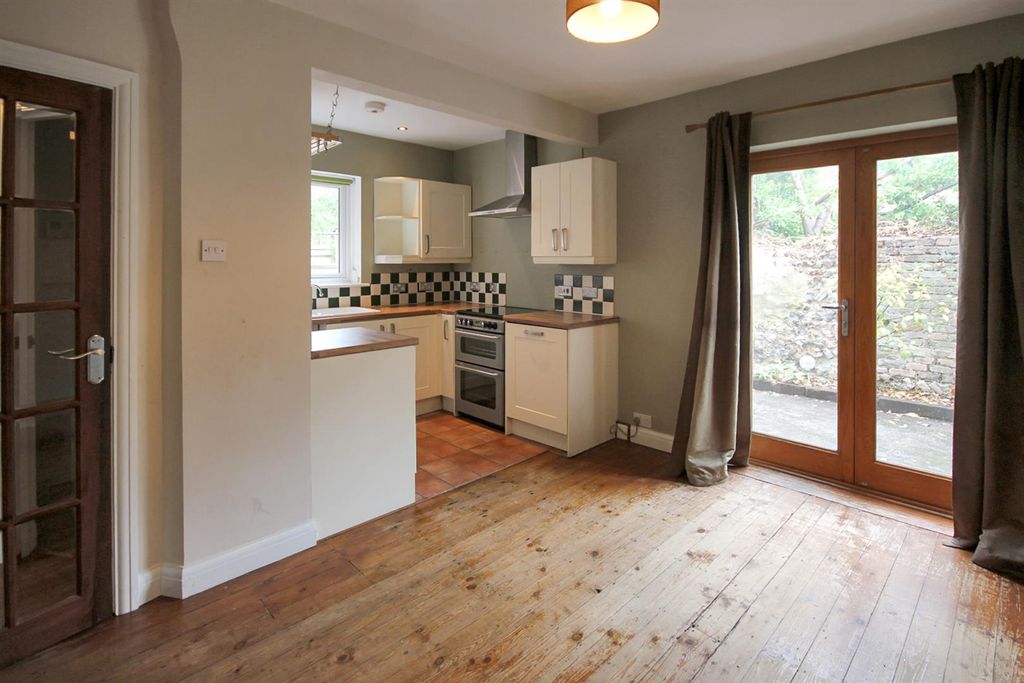 Property photo 3 of 10 Kitchen/Diner