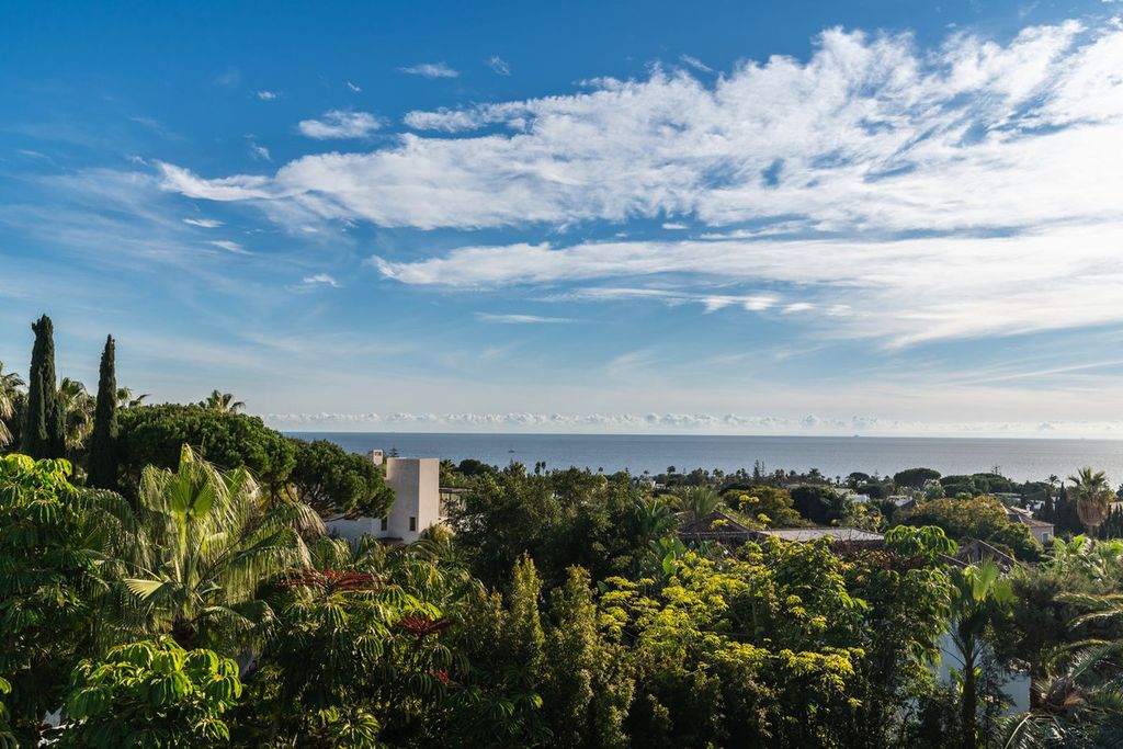 Property photo 2 of 50